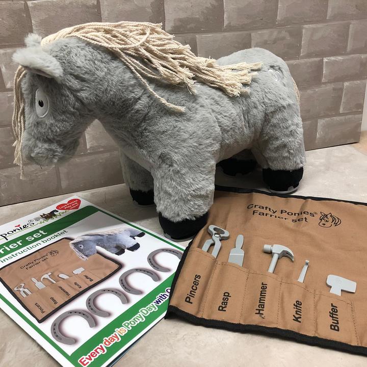 Crafty ponies hoefsmid set 4 hoefijzers